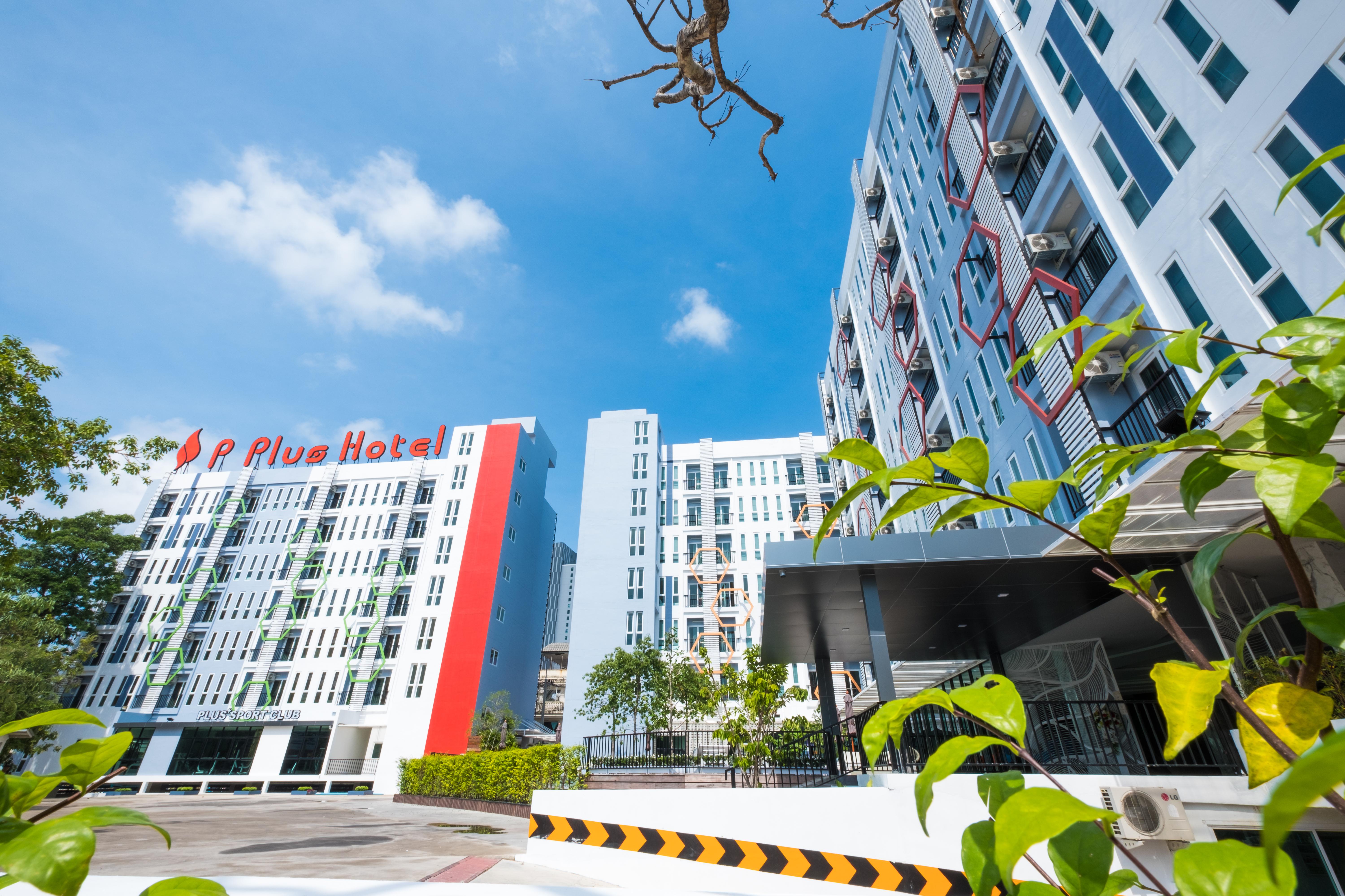 P Plus Hotel Pattaya Exterior photo