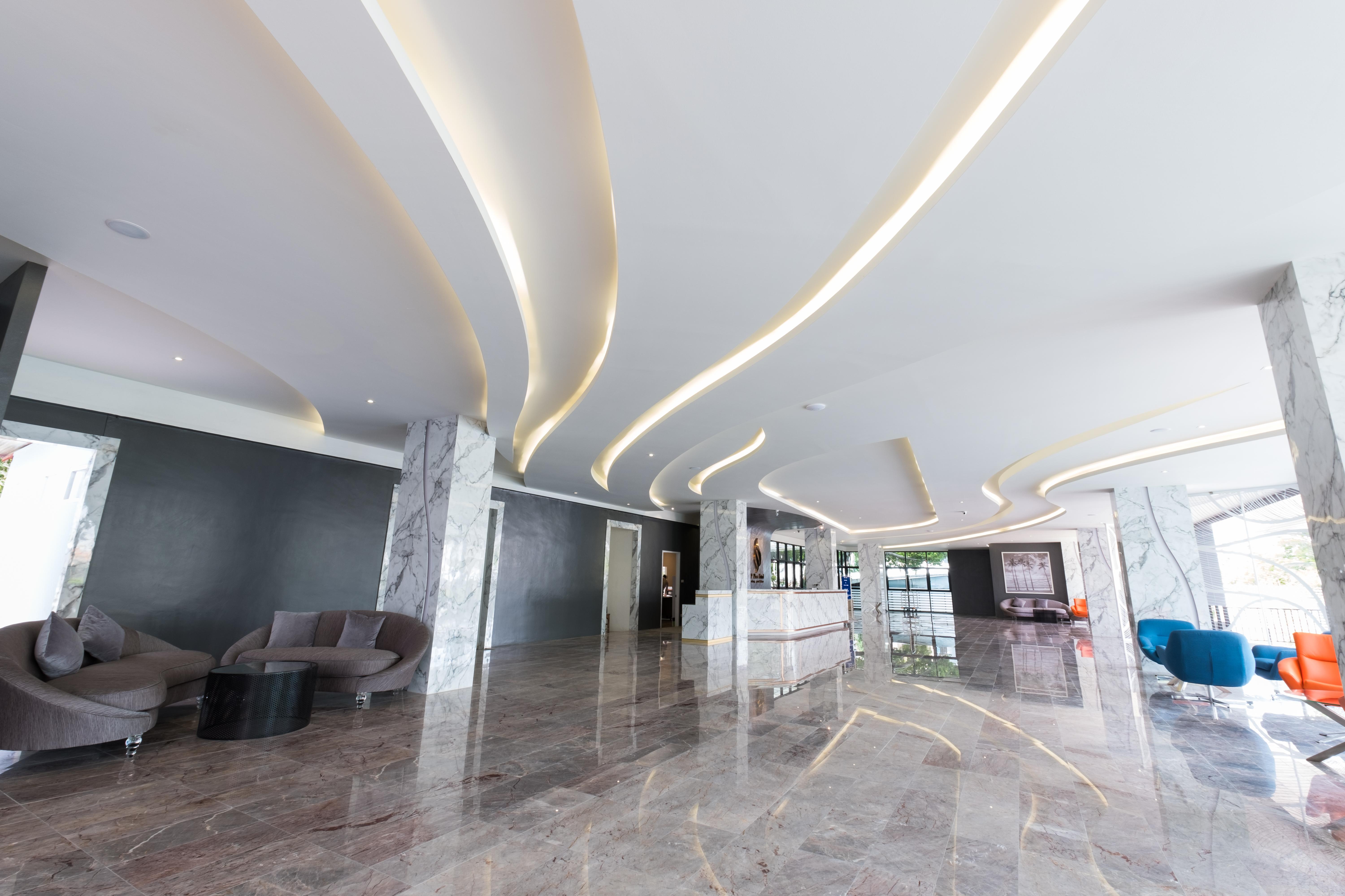 P Plus Hotel Pattaya Exterior photo