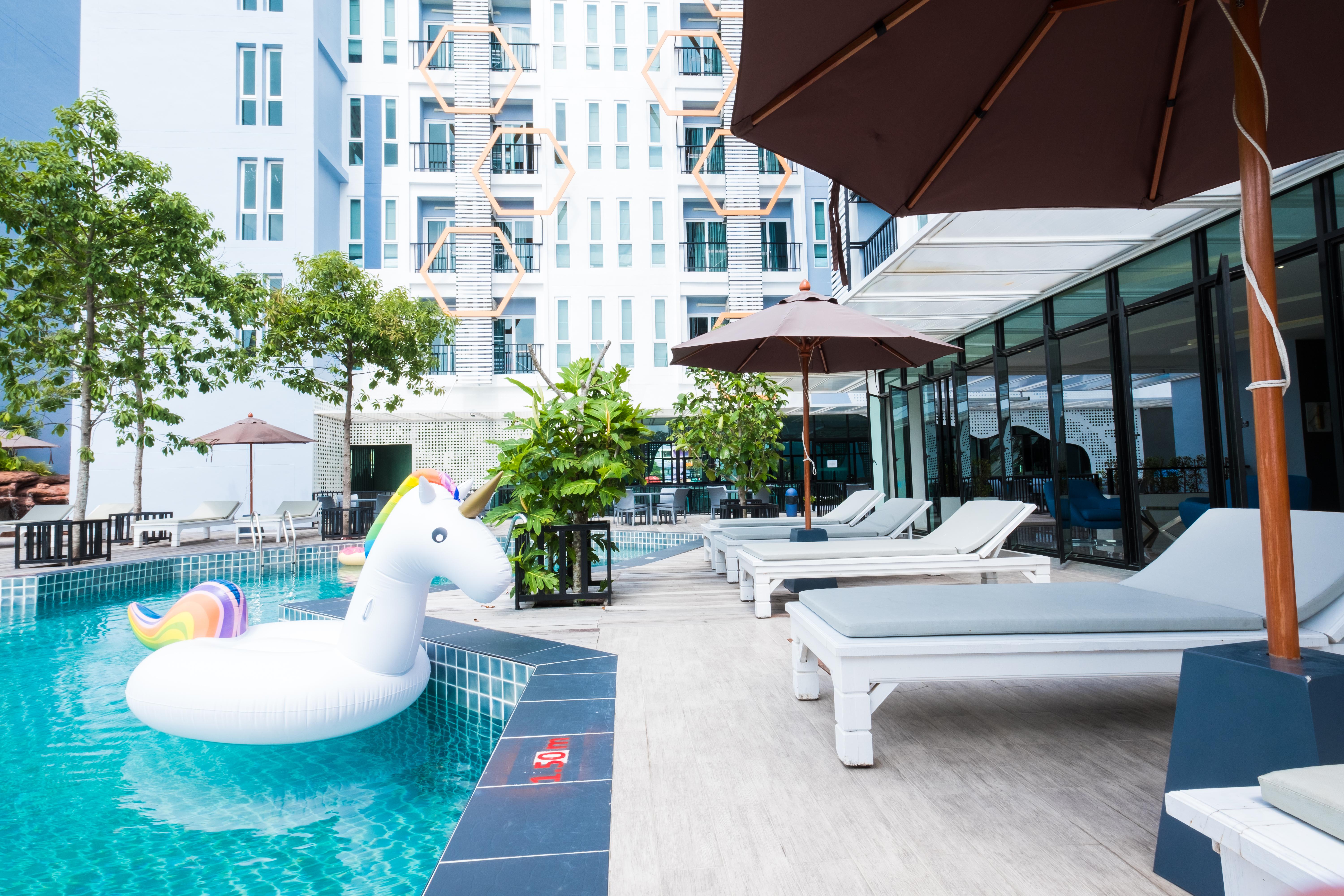 P Plus Hotel Pattaya Exterior photo
