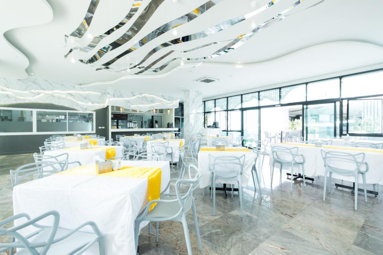 P Plus Hotel Pattaya Exterior photo